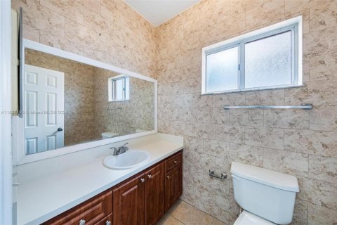 Casa en venta en Miramar, Florida, 3 dormitorios, 135.73 m2 № 2001693 - foto 29