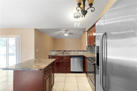 Casa en venta en Kissimmee, Florida, 3 dormitorios, 134.15 m2 № 1903901 - foto 19
