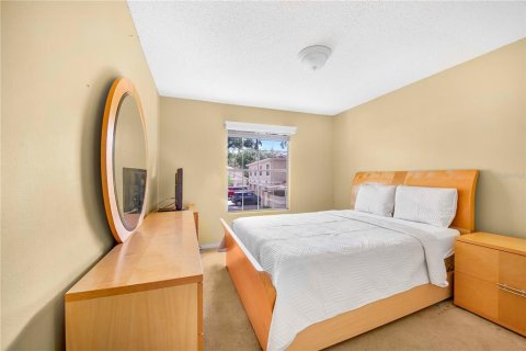 Touwnhouse à louer à Temple Terrace, Floride: 2 chambres, 102.56 m2 № 2115402 - photo 12