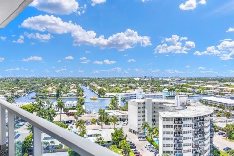 Снять в аренду кондоминиум в Форт-Лодердейл, Флорида 2 спальни, 111.48м2, № 1938918 - фото 22