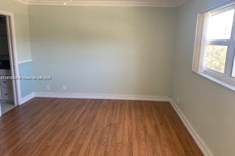 Condominio en alquiler en Hallandale Beach, Florida, 2 dormitorios, 101.45 m2 № 1927717 - foto 15