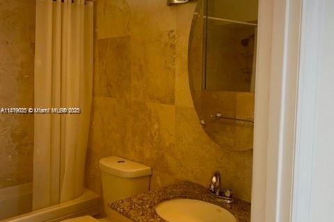 Condominio en alquiler en Hallandale Beach, Florida, 2 dormitorios, 101.45 m2 № 1927717 - foto 6