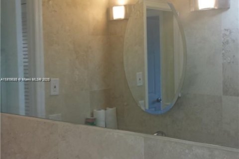 Condominio en alquiler en Hallandale Beach, Florida, 2 dormitorios, 101.45 m2 № 1927717 - foto 8