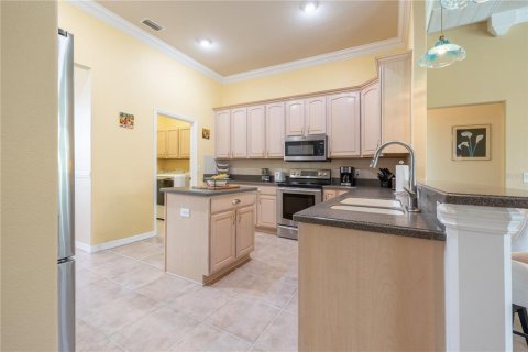 House in Inverness, Florida 3 bedrooms, 208.66 sq.m. № 2226448 - photo 6