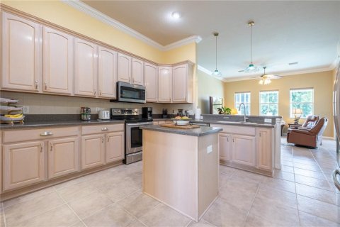 House in Inverness, Florida 3 bedrooms, 208.66 sq.m. № 2226448 - photo 5