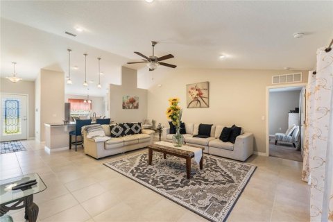 Villa ou maison à louer à Palm Coast, Floride: 4 chambres, 175.68 m2 № 1904522 - photo 7