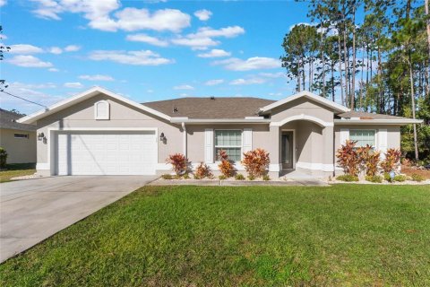 Villa ou maison à louer à Palm Coast, Floride: 4 chambres, 175.68 m2 № 1904522 - photo 1