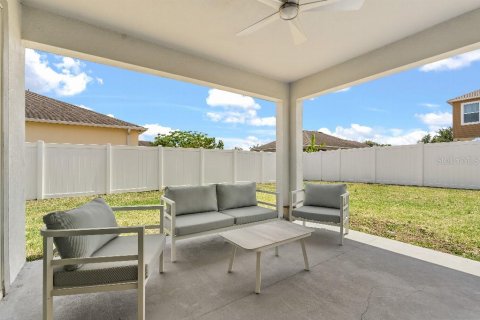 House in Haines City, Florida 4 bedrooms, 229.56 sq.m. № 1689992 - photo 30