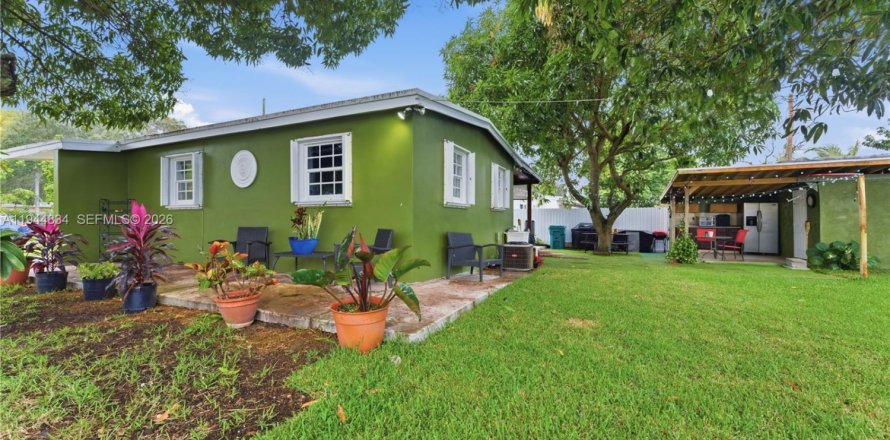 Villa ou maison à Miami Gardens, Floride 2 chambres, 63.17 m2 № 2001191