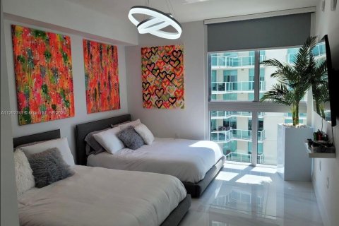 Condo in Sunny Isles Beach, Florida, 3 bedrooms № 1935589 - photo 16