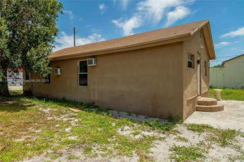 Casa en venta en Riviera Beach, Florida, 3 dormitorios, 100.89 m2 № 1858615 - foto 23