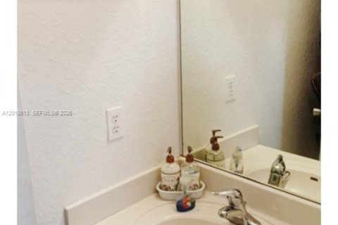 Adosado en alquiler en North Lauderdale, Florida, 2 dormitorios, 107.86 m2 № 2153683 - foto 11