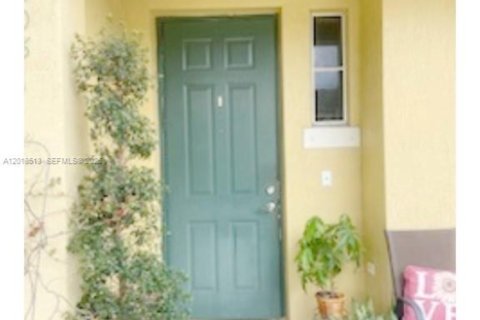 Adosado en alquiler en North Lauderdale, Florida, 2 dormitorios, 107.86 m2 № 2153683 - foto 2