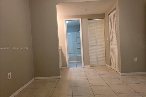 Снять в аренду кондоминиум в Корал-Спрингс, Флорида 1 спальня, 66.52м2, № 2043827 - фото 13