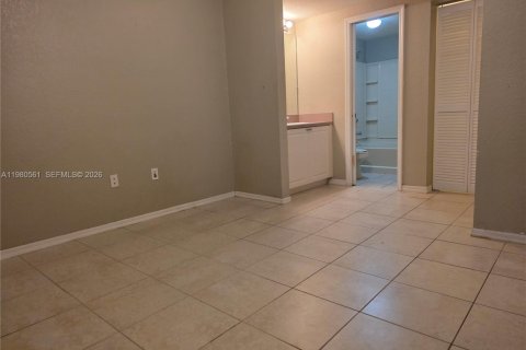 Снять в аренду кондоминиум в Корал-Спрингс, Флорида 1 спальня, 66.52м2, № 2043827 - фото 14