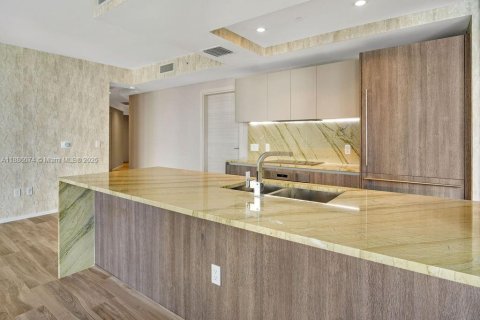 Copropriété à vendre à Miami, Floride: 2 chambres, 107.02 m2 № 1933974 - photo 12