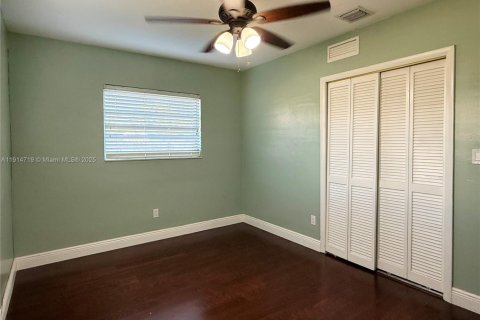 Villa ou maison à vendre à Homestead, Floride: 3 chambres, 136.01 m2 № 2082444 - photo 15