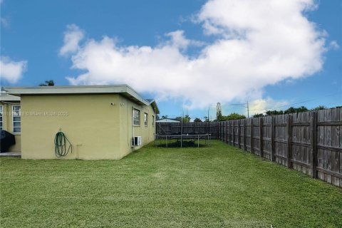 Villa ou maison à vendre à Homestead, Floride: 3 chambres, 136.01 m2 № 2082444 - photo 6