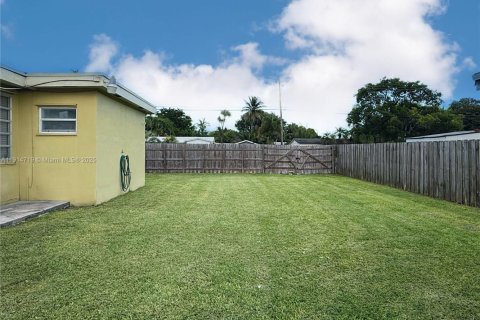 Villa ou maison à vendre à Homestead, Floride: 3 chambres, 136.01 m2 № 2082444 - photo 5