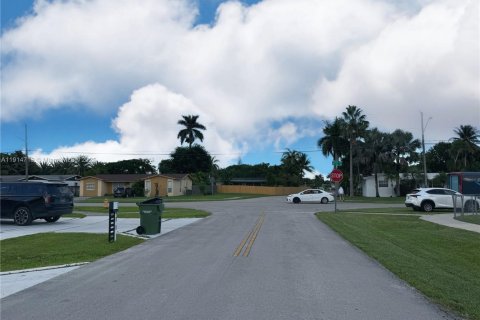 Villa ou maison à vendre à Homestead, Floride: 3 chambres, 136.01 m2 № 2082444 - photo 29