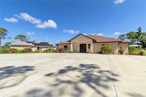 Villa ou maison à vendre à Englewood, Floride: 9 chambres, 495.91 m2 № 2144019 - photo 5
