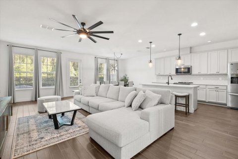 Adosado en venta en Apopka, Florida, 3 dormitorios, 200.76 m2 № 2100101 - foto 3