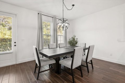 Adosado en venta en Apopka, Florida, 3 dormitorios, 200.76 m2 № 2100101 - foto 9