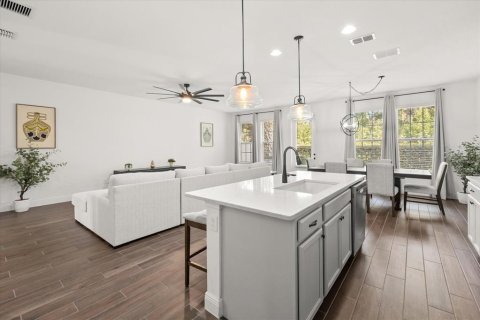 Adosado en venta en Apopka, Florida, 3 dormitorios, 200.76 m2 № 2100101 - foto 8