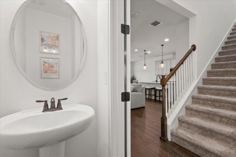 Adosado en venta en Apopka, Florida, 3 dormitorios, 200.76 m2 № 2100101 - foto 11