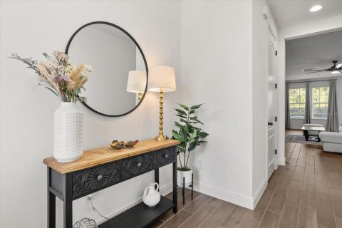 Adosado en venta en Apopka, Florida, 3 dormitorios, 200.76 m2 № 2100101 - foto 2