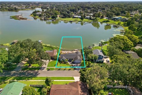 House in Altamonte Springs, Florida 3 bedrooms, 169.73 sq.m. № 2150308 - photo 5