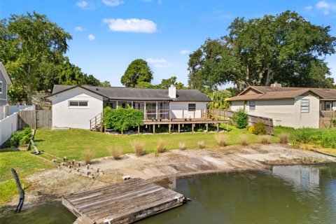 House in Altamonte Springs, Florida 3 bedrooms, 169.73 sq.m. № 2150308 - photo 28