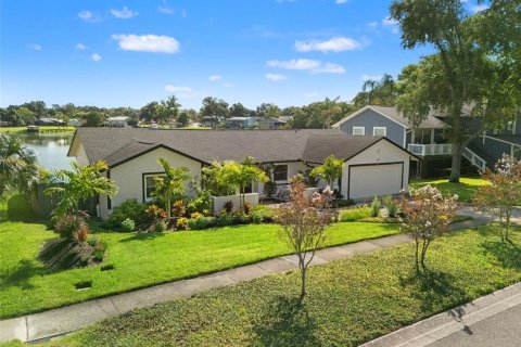 House in Altamonte Springs, Florida 3 bedrooms, 169.73 sq.m. № 2150308 - photo 4