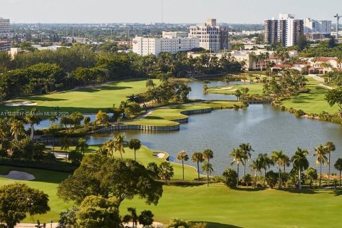 Condominio en venta en Aventura, Florida, 2 dormitorios, 91.97 m2 № 1812302 - foto 1