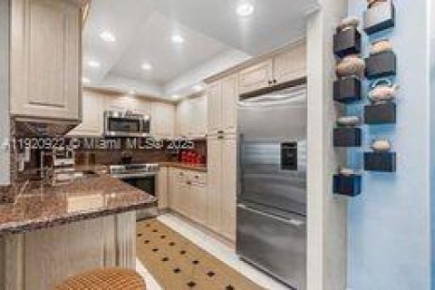 Condominio en Hallandale Beach, Florida, 1 dormitorio  № 1975070