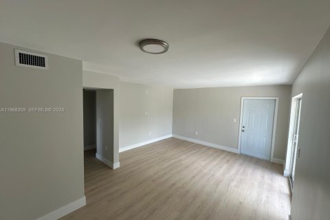 Снять в аренду квартиру в Майами, Флорида 1 спальня, 69.68м2, № 2029543 - фото 19