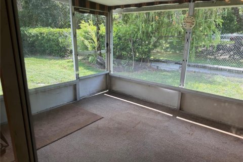 Condo in Largo, Florida, 2 bedrooms  № 2147491 - photo 14