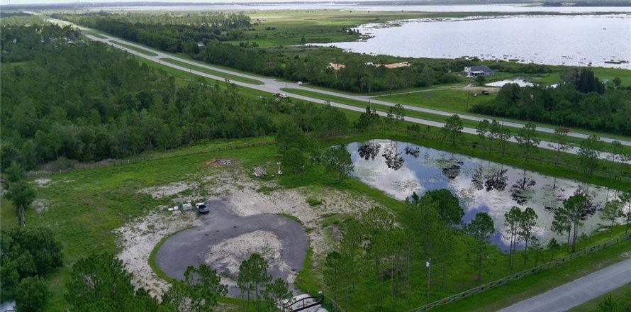 Land in Frostproof, Florida № 1812848