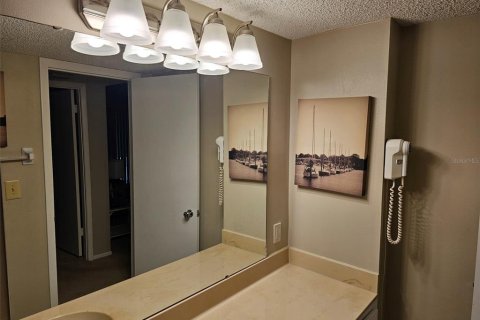 Condominio en alquiler en Bradenton, Florida, 2 dormitorios, 109.44 m2 № 1870985 - foto 17