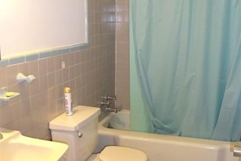 Villa ou maison à louer à Ocala, Floride: 2 chambres, 93.65 m2 № 2324860 - photo 13