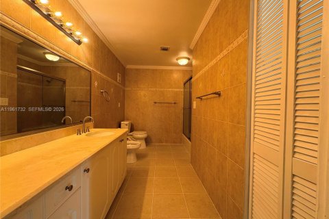 Снять в аренду кондоминиум в Дорал, Флорида 2 спальни, 148.64м2, № 2025112 - фото 23