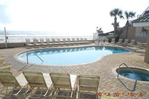 Condominio en alquiler en Daytona Beach, Florida, 3 dormitorios, 183.95 m2 № 1544050 - foto 13