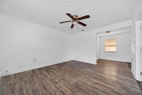 Propiedad comercial en venta en Titusville, Florida, 120.59 m2 № 2122914 - foto 10
