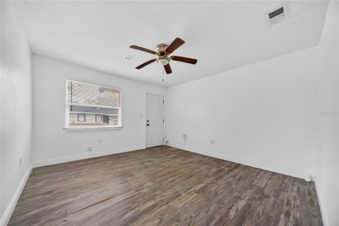 Propiedad comercial en venta en Titusville, Florida, 120.59 m2 № 2122914 - foto 9