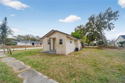 Propiedad comercial en venta en Titusville, Florida, 120.59 m2 № 2122914 - foto 3