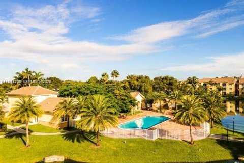 Copropriété à vendre à Davie, Floride: 3 chambres, 122.07 m2 № 1999627 - photo 3