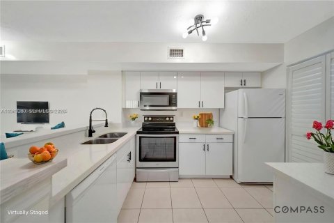 Copropriété à vendre à Davie, Floride: 3 chambres, 122.07 m2 № 1999627 - photo 4