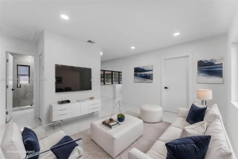 Casa en venta en Miami, Florida, 3 dormitorios, 103.68 m2 № 2057336 - foto 5