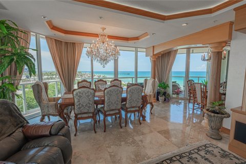 Copropriété à vendre à Hollywood, Floride: 3 chambres, 207.45 m2 № 1787105 - photo 1