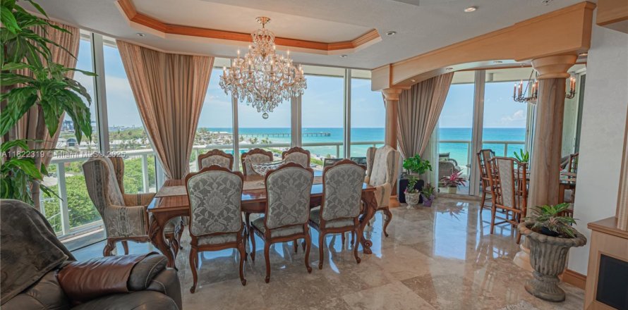 Condo à Hollywood, Floride, 3 chambres  № 1787105